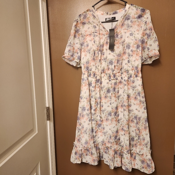Brand new floral dress size medium Allegra K - Picture 2 of 3